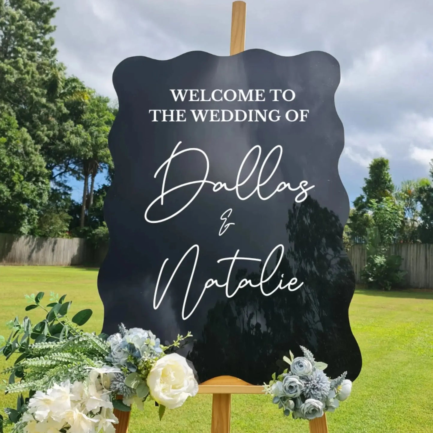 Classic Wedding Welcome Sign – Tailored to Your Style and Colours Evermoregifts