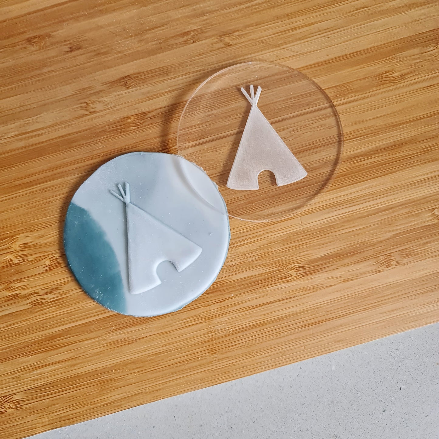 Teepee Fondant Debosser – Custom Cookie Stamp for Boho Birthday Parties, Kids’ Events, and Adventure Themes
