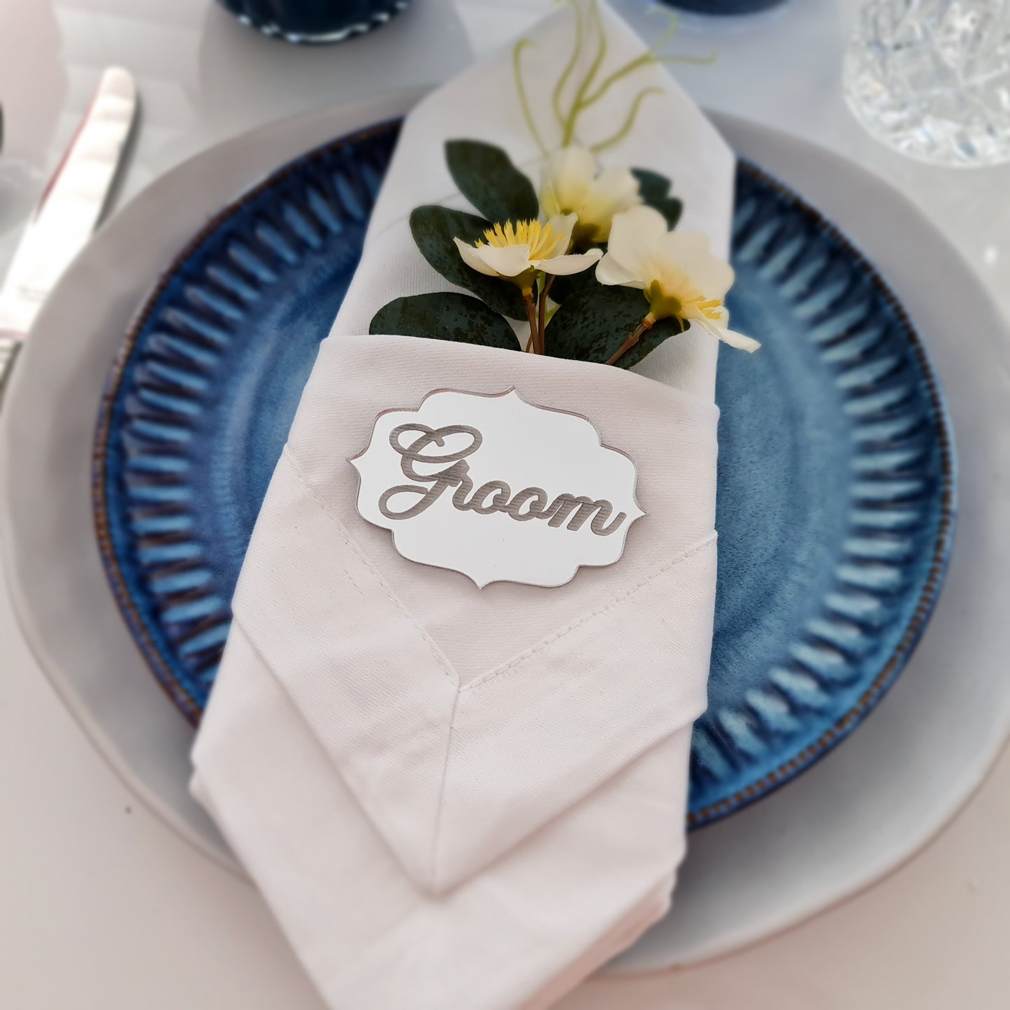 Modern Acrylic Wedding Name Place Cards – Personalised Table Décor
