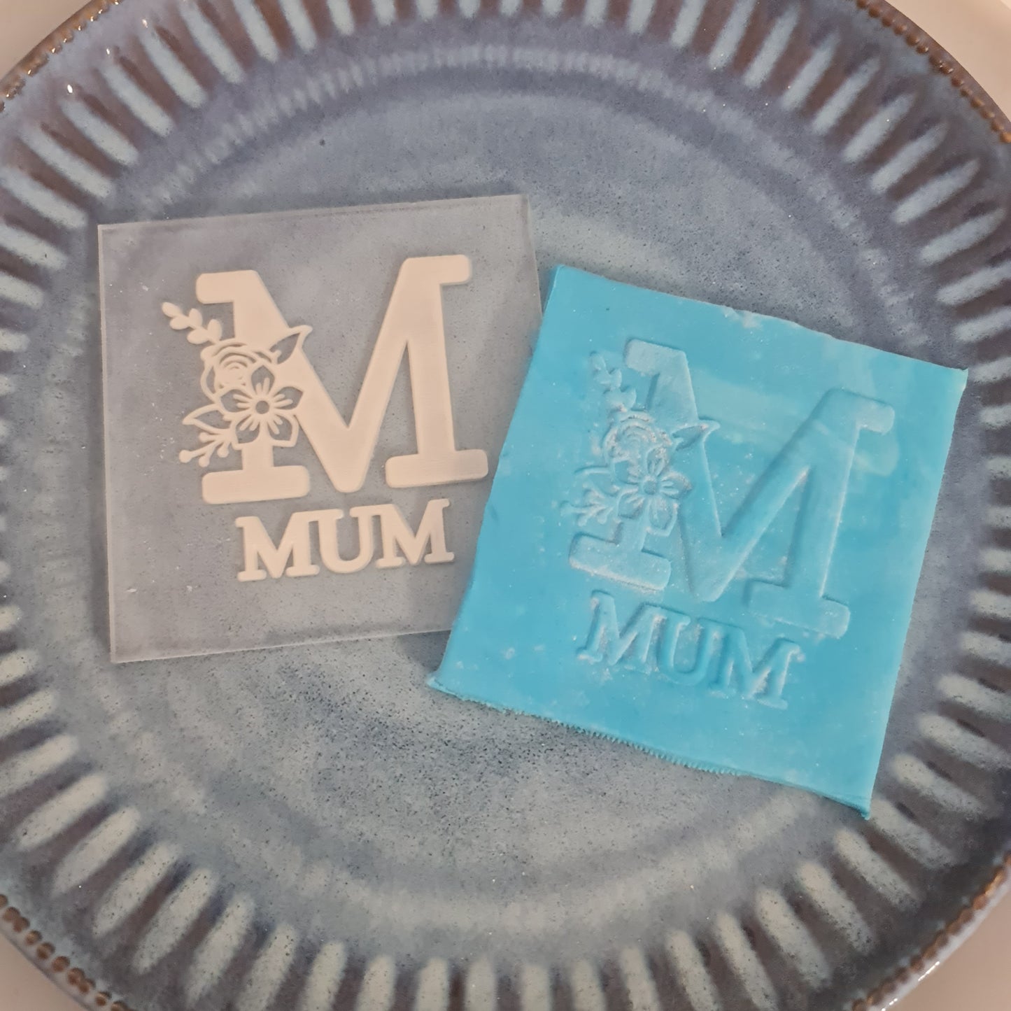 Mother’s Day Fondant Debosser – Custom Cookie Stamp with Mum Message – Perfect for Cupcakes, Cookies and Treat Boxes