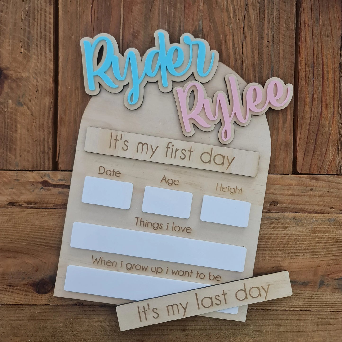 Wooden School Board – Personalised for Students Evermore Gifts & Favours