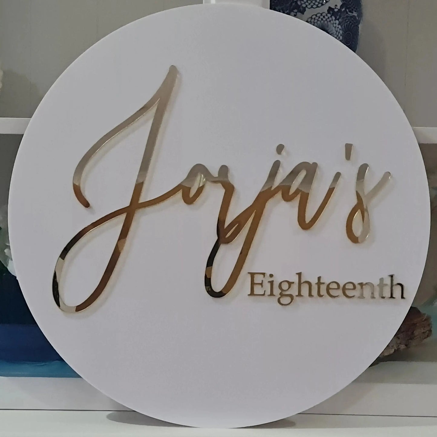 18th Timber Round Birthday Sign – Rustic Style Personalised Decor Evermore Gifts & Favours