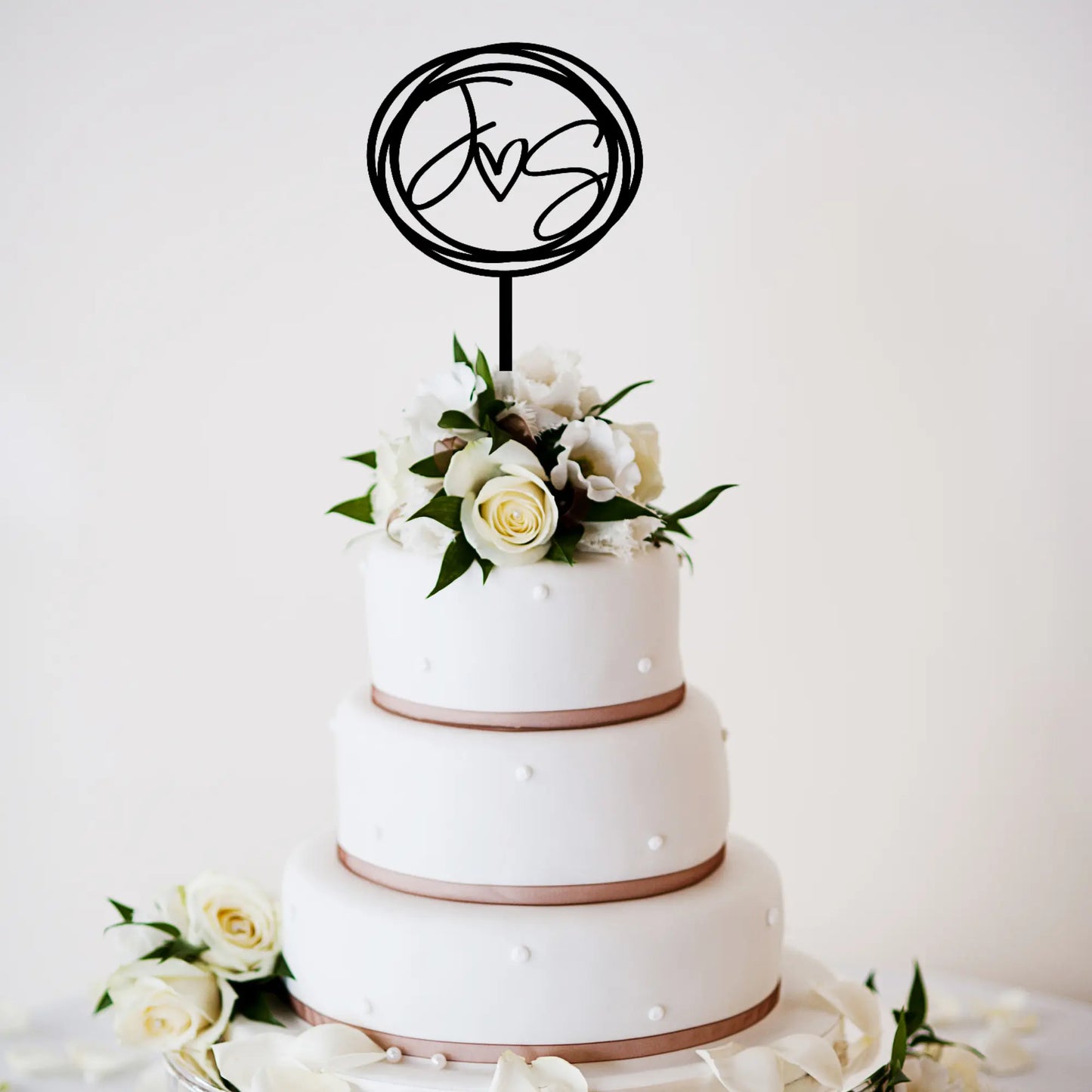 Just Married Cake Topper – Classic Wedding Cake Addition Evermore Gifts & Favours