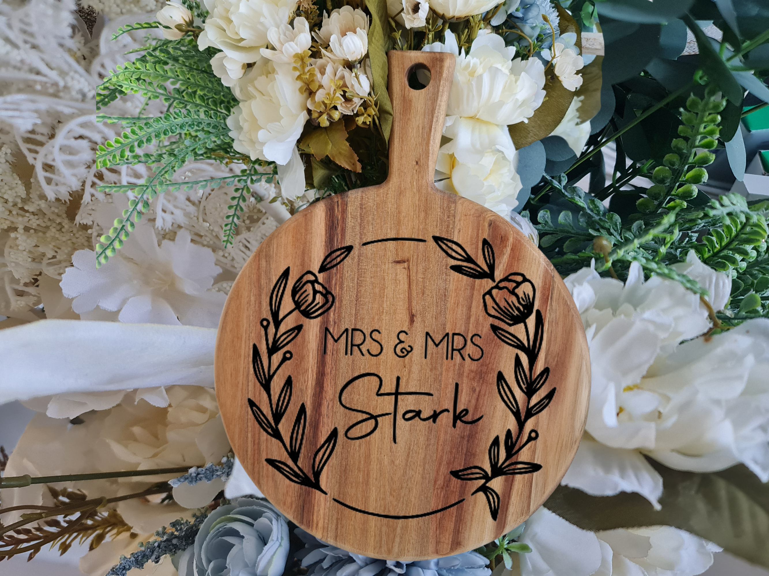 Engraved Wooden Platter – Unique Gift for Any Event