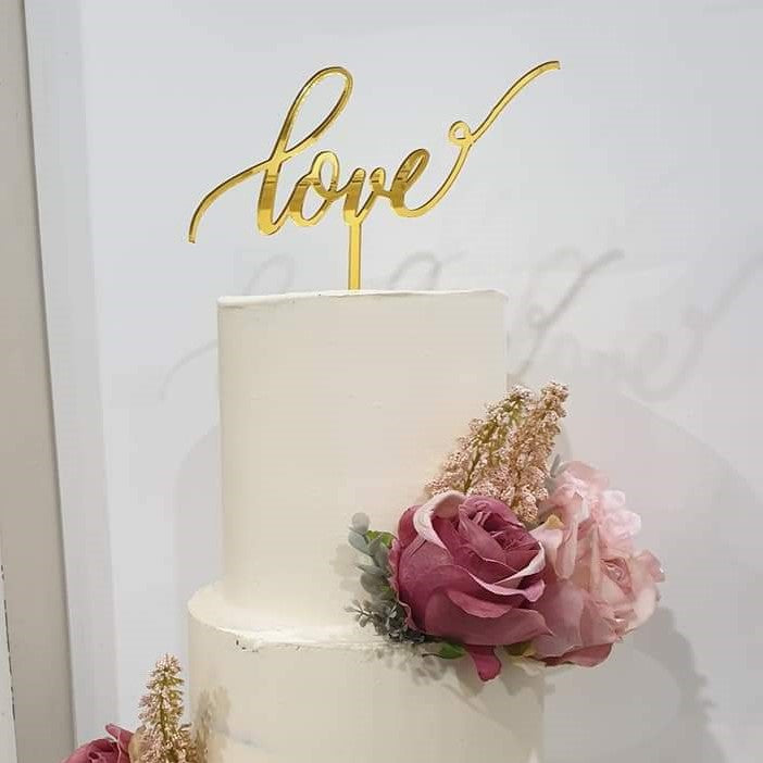 Modern Script Cake Topper – Personalised Wedding or Engagement Sign