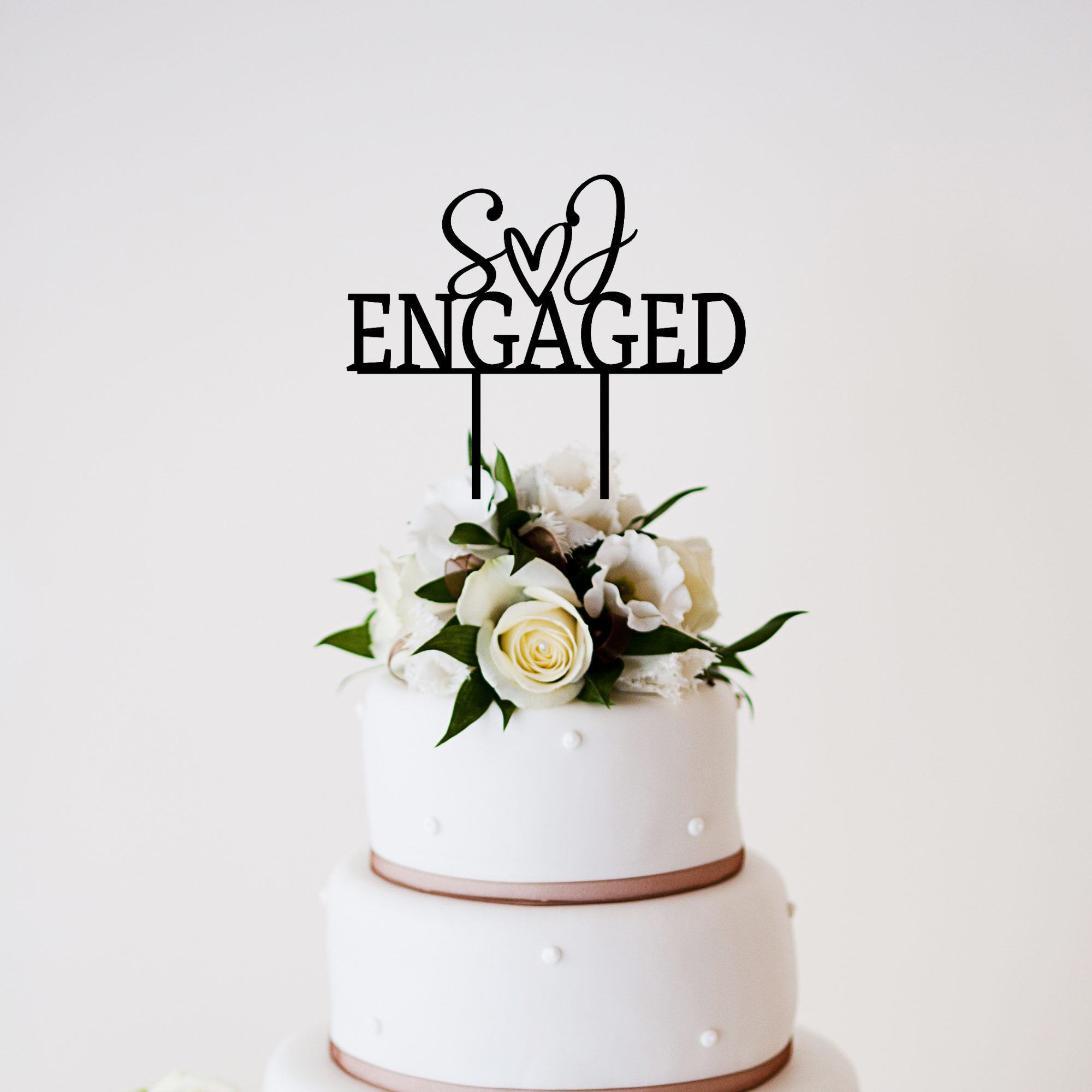 Timber Name Cake Topper – Rustic Wedding or Engagement Style